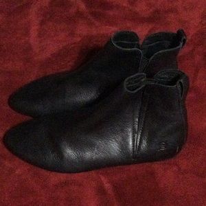 Born Ankle Flat Boots Size 7 1/2